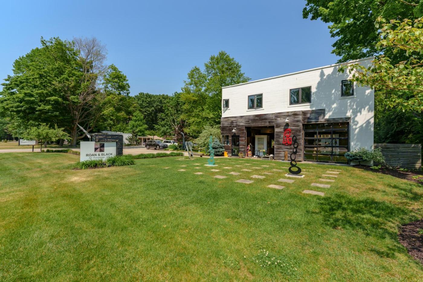 Roan & Black - Dog Friendly - Above One Of The Best Contemporary Galleries In West Michigan Villa Saugatuck Exterior photo